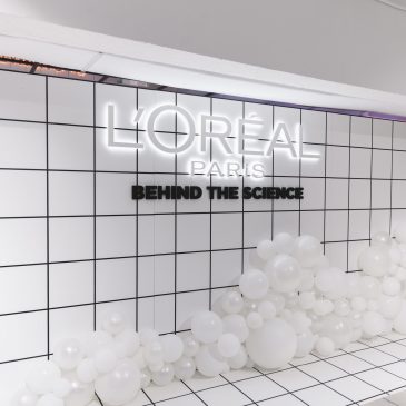 L’Oréal Paris presentó sus nuevos lanzamientos en el evento»Behind the Science»